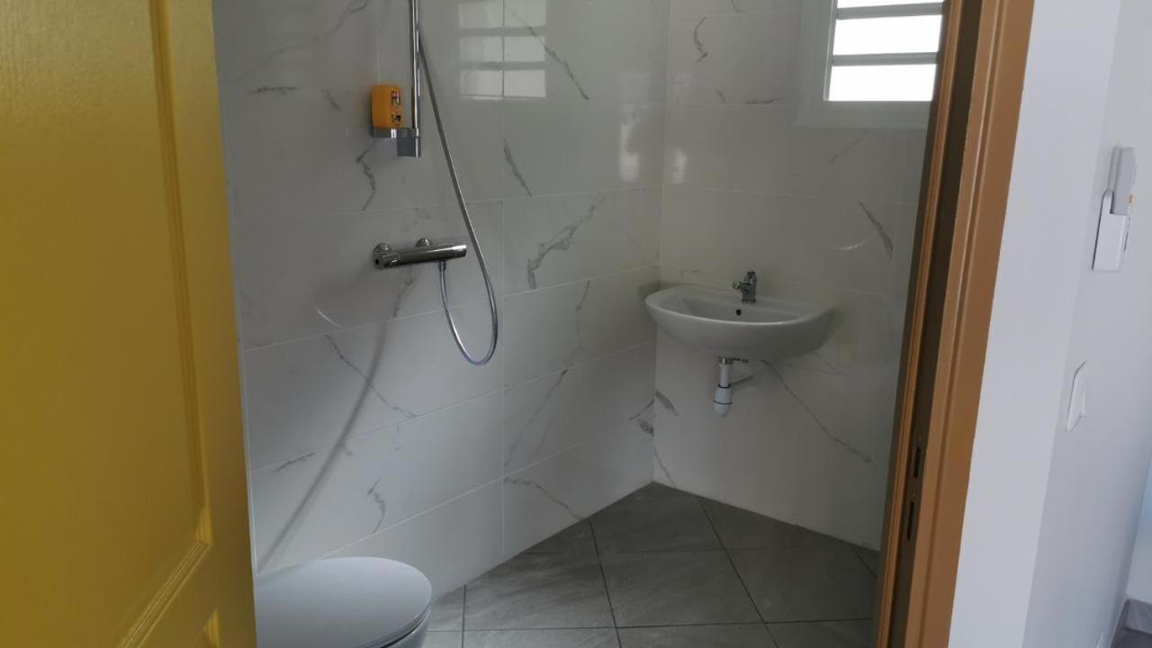 Cap Des Anses Apartment แซ็งแตนน์ ภายนอก รูปภาพ